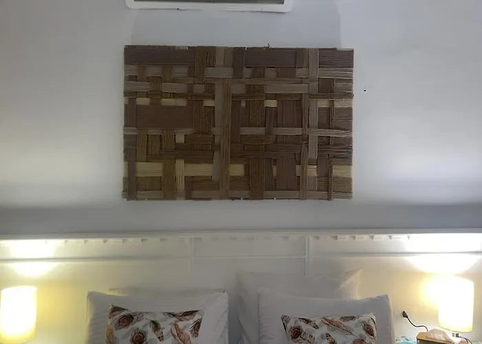 In Naama Bay, Sheikh